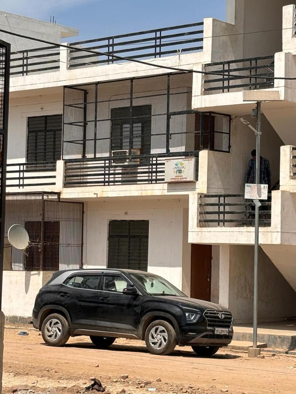 Sriram Homestay 01 Km To Sri Ram Mandir Ayodhya Bagian luar foto